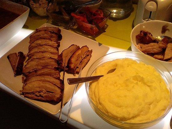 Romanian Food & Wine Party